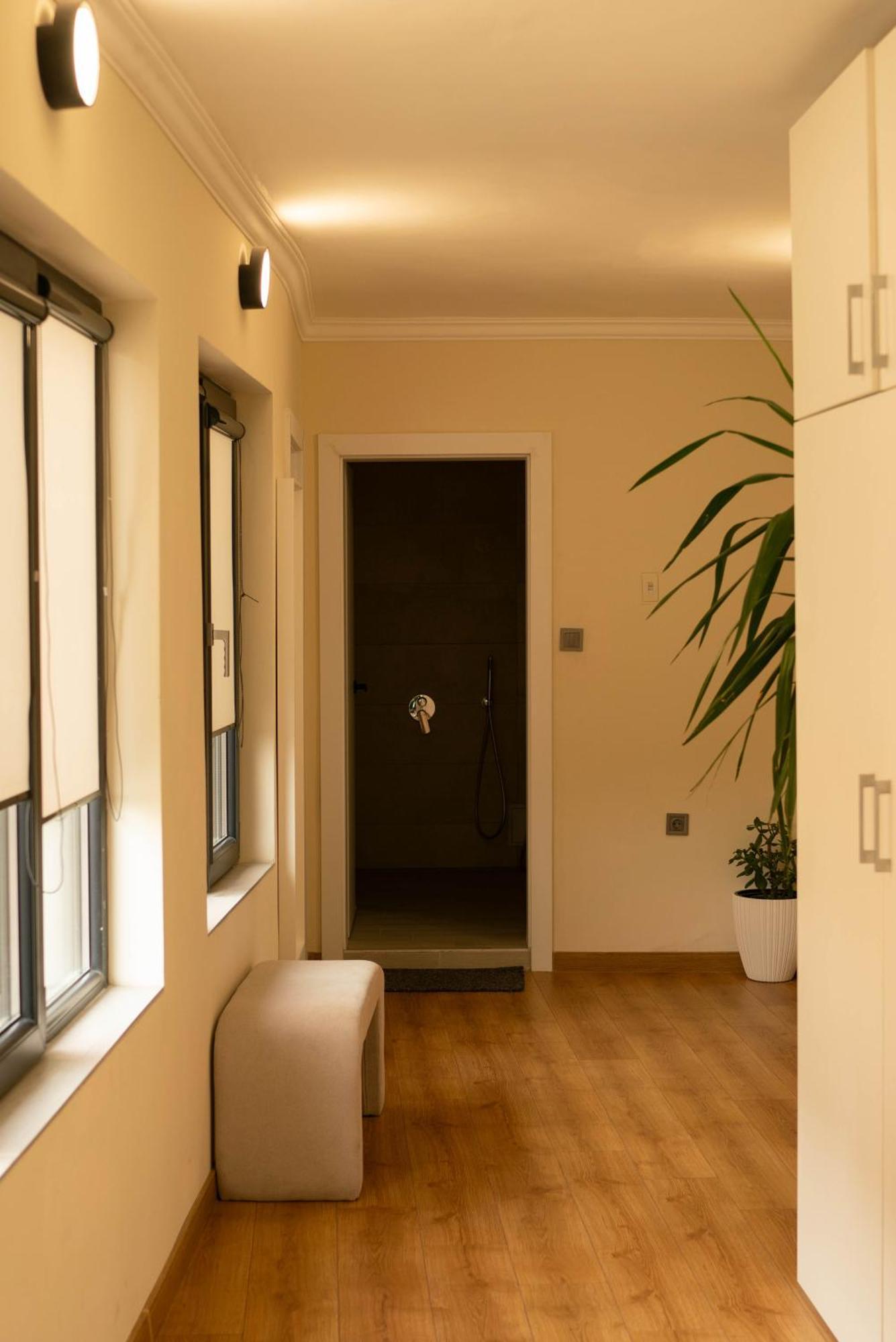 2-Bedroom Flat - Sunny Balcony Plovdiv Exterior photo